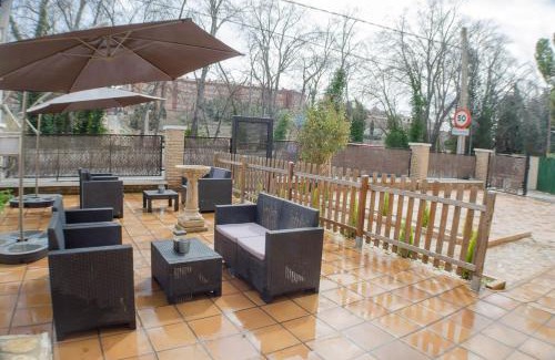 Alcaniz House | Hostal Los Calatravos