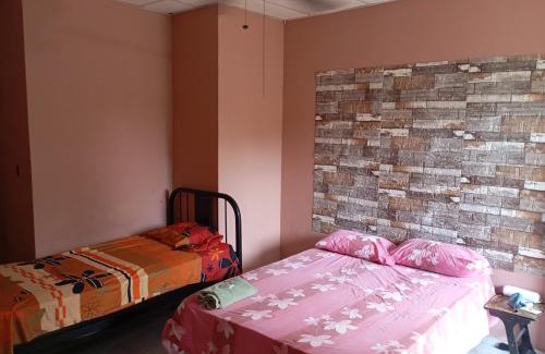Los Algarrobos House | Hostal M&M