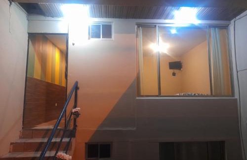 Calderon House | Hostal Piamonte