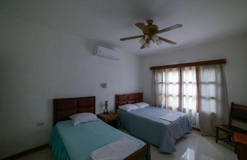 Santa Cruz House | HOSTAL RIVAS INNS