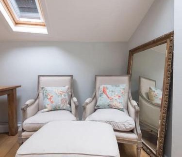 Wassenaar Apartment | Hosted by wendy Old city charming accommodation