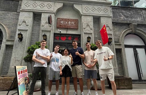 Yuzhong Hostel | Hostel ∙ 8 guests