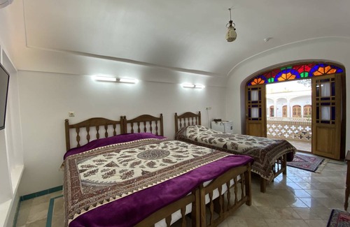 Kāshān Hostel | Hostel ∙ 8 guests