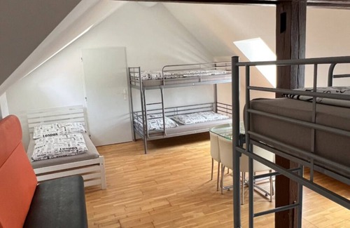Old Town Bed & Breakfast | Hostel s výhľadom na Dunaj v top lokalite Bratislavy.