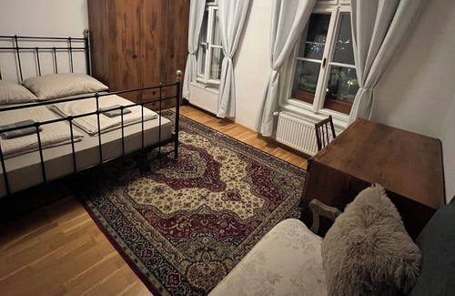 Old Town Bed & Breakfast | Hostel s výhľadom na Dunaj v top lokalite Bratislavy.