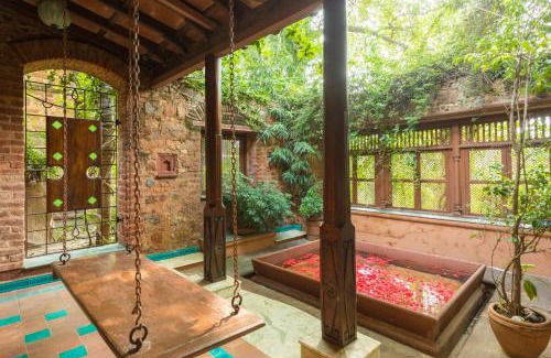 Gurugram Villa | Hostie Chinar Haveli - Heritage home with Pool, Gurgaon