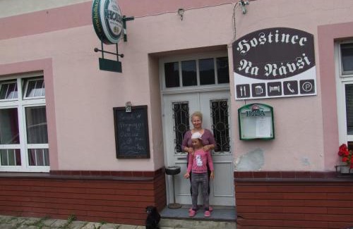Uhelna House | Hostinec Na Návsi