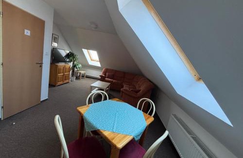 Visnove House | Hostinec vo Višňovom