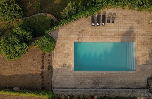 Santa Comba Dao House | HostWise - Quiet and Modern Villa w/Pool and River