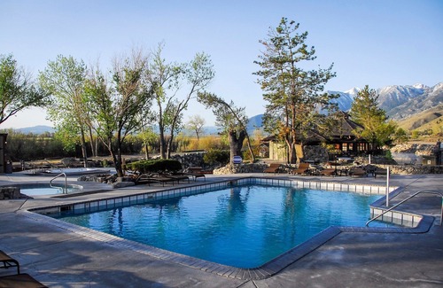 Genoa Apartment | Hot Springs & Pool. By Mountains. Historic Resort