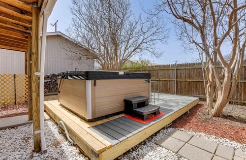 Denison House | Hot Tub and Fenced Yard Dog-Friendly Gem in Denison
