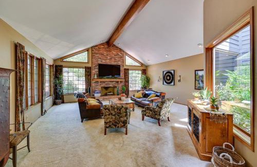 Payson House | Hot Tub and Games Spacious Golf Retreat in Payson
