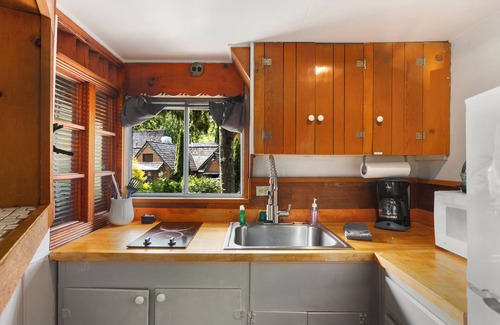 Union Cabin | Hot Tub Cabin #2