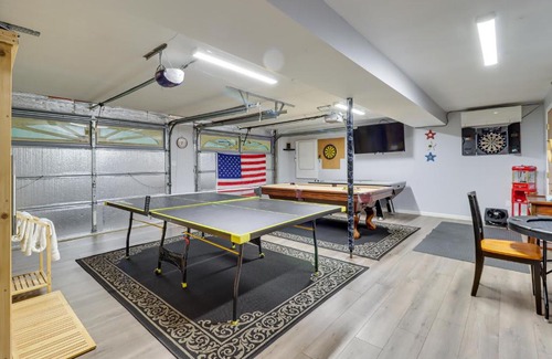 Reeders House | Hot Tub, Deck and Game Room Spacious Poconos Escape