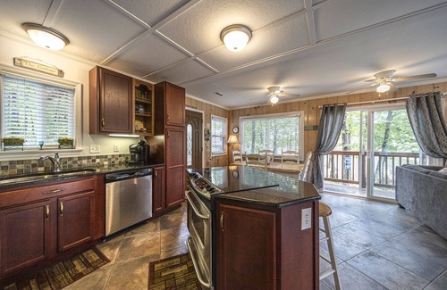 Smith Mountain Lake House | Hot tub, Dock, Fire Pit, Dog Friendly, Golf,