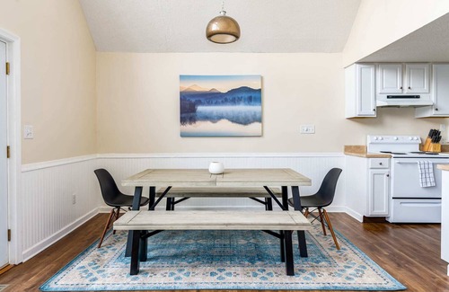 Ridgeway Ski Chalet | Hot Tub, Fire Pit, Deck, Grill, WiFi, Dog-Friendly