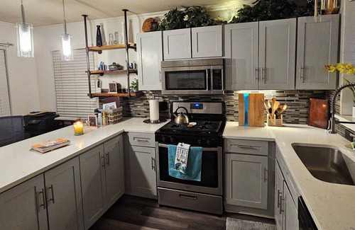 Cedar Park House | Hot tub-fire pit-game room-Lake Travis-sleeps 6-house near Austin in Cedar Park