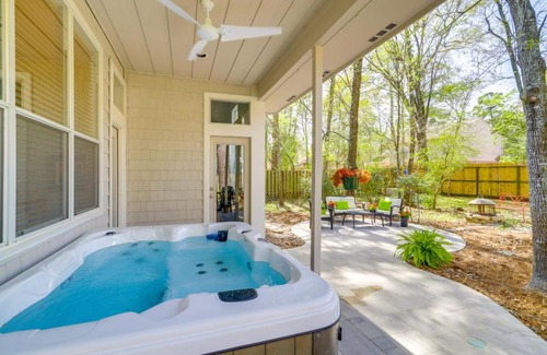 Indian Springs House | Hot Tub, Fire Pit Retreat in The Woodlands!