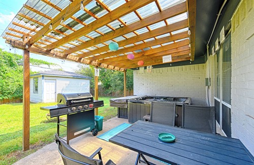 Burleson House | Hot Tub, Gameroom,17 min to Dickies Arena, FirePit!