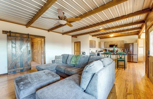 Altoona Cabin | Hot Tub + Grill: Mtn-View Altoona Cabin