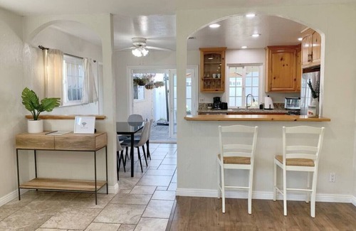 Huntington Beach House | Hot Tub | Near Freeway | Quick 2 Theme Parks/Beach