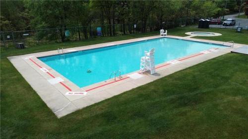 Albrightsville House | Hot Tub Pets Game Room Lake with Beach Pool