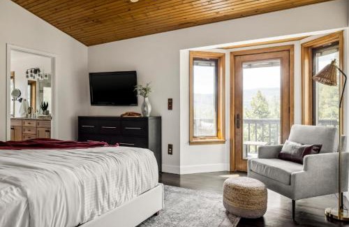 Evergreen House | Hot Tub - Scenic Views - Spacious Deck - Game Room