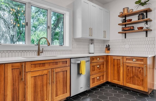 Burns Park House | Hot Tub | Theater | Sauna | Deck | Fire Pit | Walk to Stadium/Downtown/Park