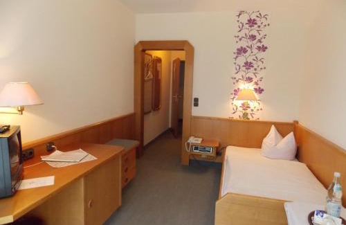 Bad Muenster am Stein-Ebernburg Hotel | Hotel Krone