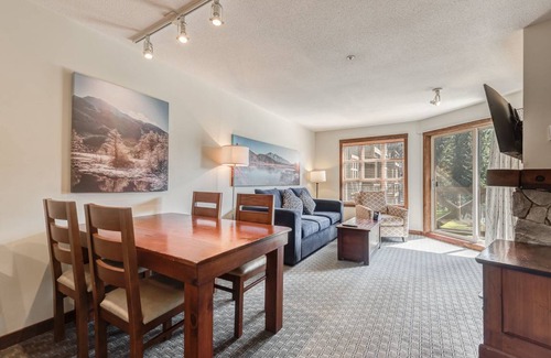 Upper Village Hotel | Hotel ∙ 1 bedroom ∙ 4 guests