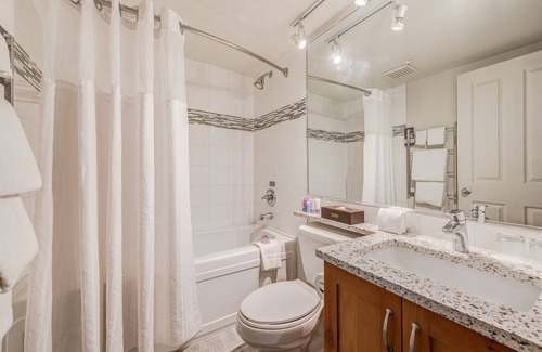 Upper Village Hotel | Hotel ∙ 1 bedroom ∙ 4 guests