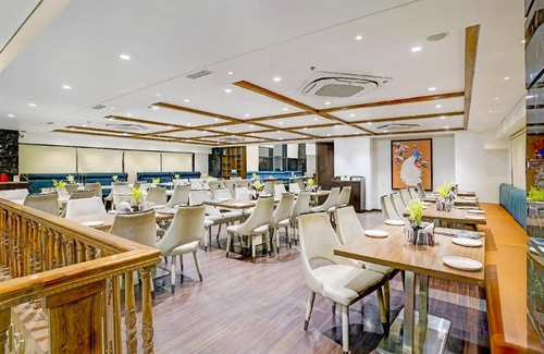 Hadapsar Hotel | Hotel ∙ 3 guests