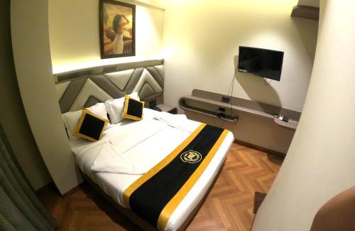 Mira Road East Hotel | Hotel A R Paradise