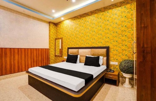 Auraiya Hotel | Hotel Aadhya & Restaurant