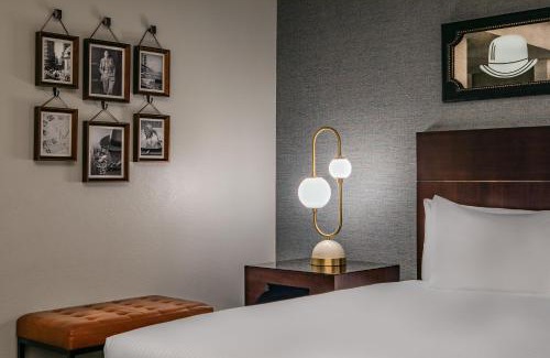 Theater District Hotel | Hotel Adagio, Autograph Collection