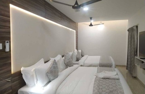 Erode Hotel | HOTEL ADHIKRISHNA ARCADE