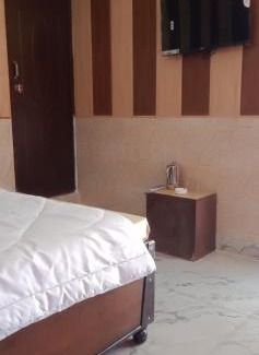 Rajgarhi Hotel | Hotel Akshat