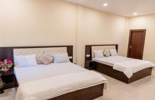 Satna Hotel | Hotel Amrit Vatika
