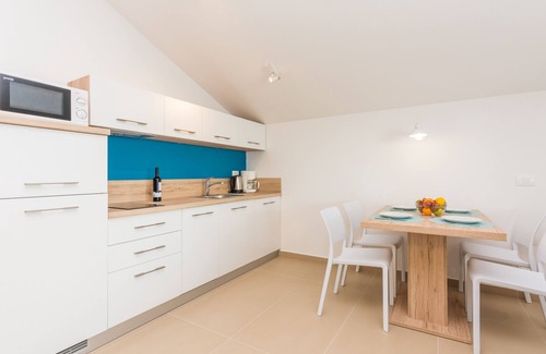 Rtina Hotel | Hotel and Apartments Vila 4m