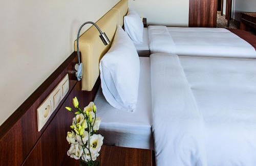 Skarbimierz-Osiedle Hotel | Hotel Antonio Conference