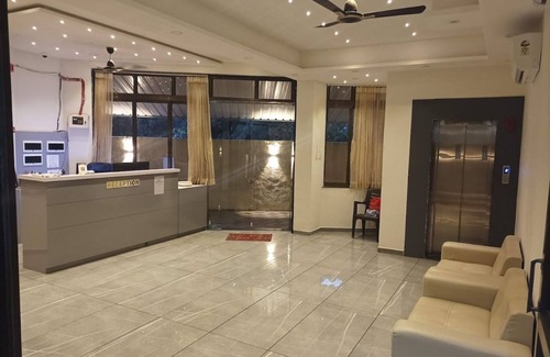 Navsari Hotel | Hotel Arihant Plaza
