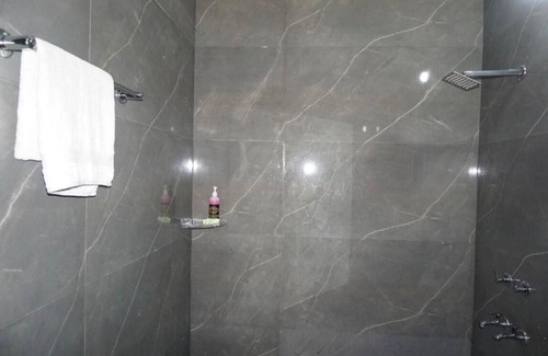 Satna Hotel | hotel ashi