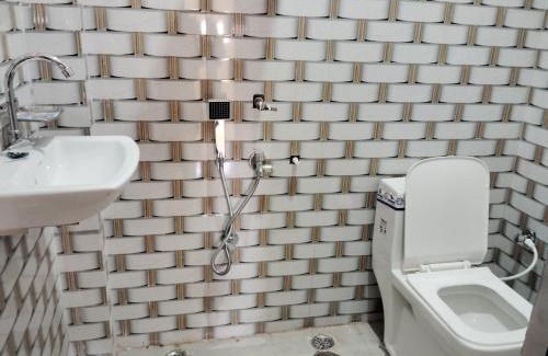 Derapur Hotel | Hotel Atithi