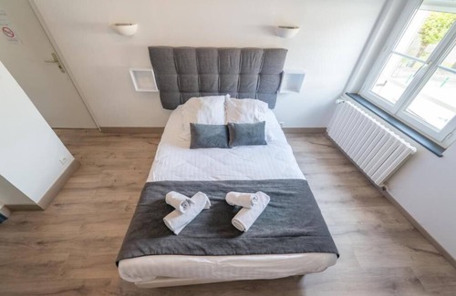 Lorris Hotel | Hotel Au Sauvage
