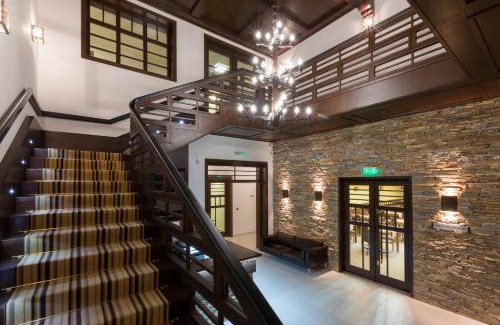 Bila Hotel | Hotel Bauer