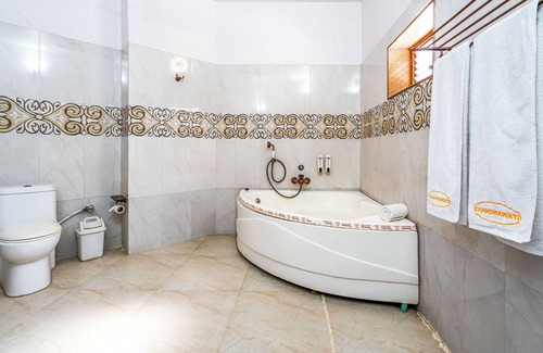 Abu Road Hotel | Hotel Chandrawati Palace