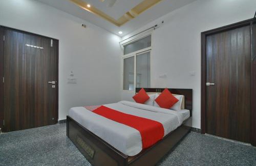 Central Area Hotel | HOTEL CLEAR SKY NEAR UDAIPUR CITY RAILWAY Station