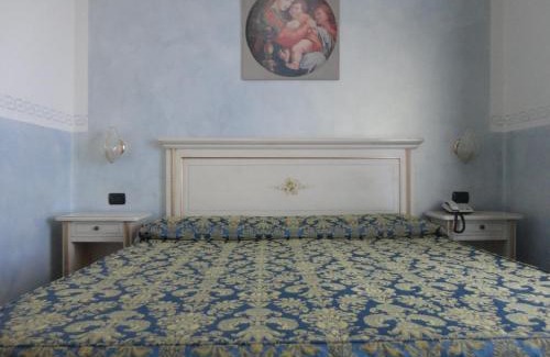 Colà Di Lazise Hotel | Hotel Confine