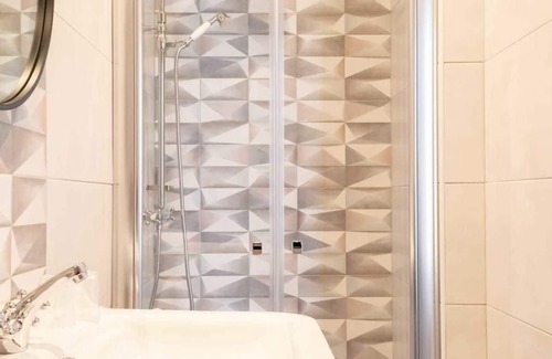 Auvers-sur-Oise Hotel | Hotel des Iris