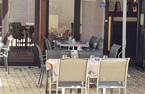 Joncy Hotel | hotel du commerce